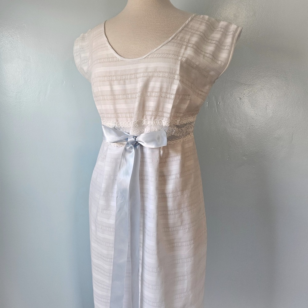 LeVoys Vintage 60s White Lace Empire Waist Maxi Dress Gown Blue Ribbon Sash S